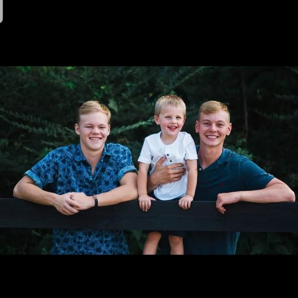 Meet your Posher, Mitchell - Picture 1 of 1